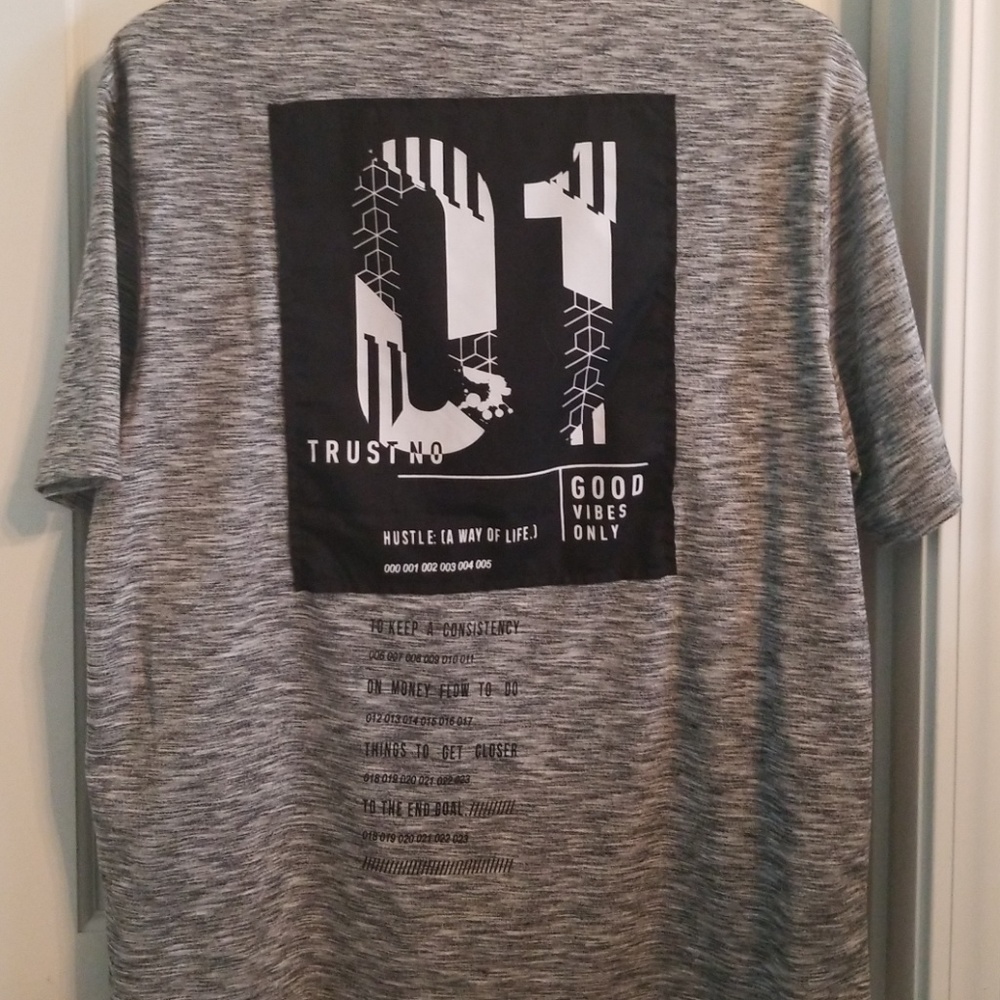 Mens T shirt
